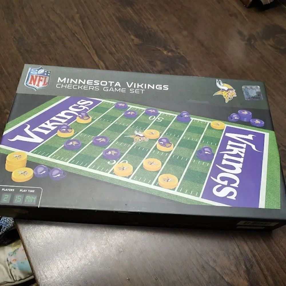 New In Box NFL Minnesota Vikings Checkers Game Set
